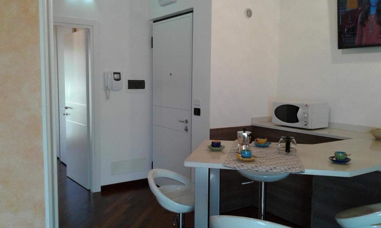 Casa Dolcezza Con Terrazza E Wi Fi Apartment Riva del Garda Exterior photo